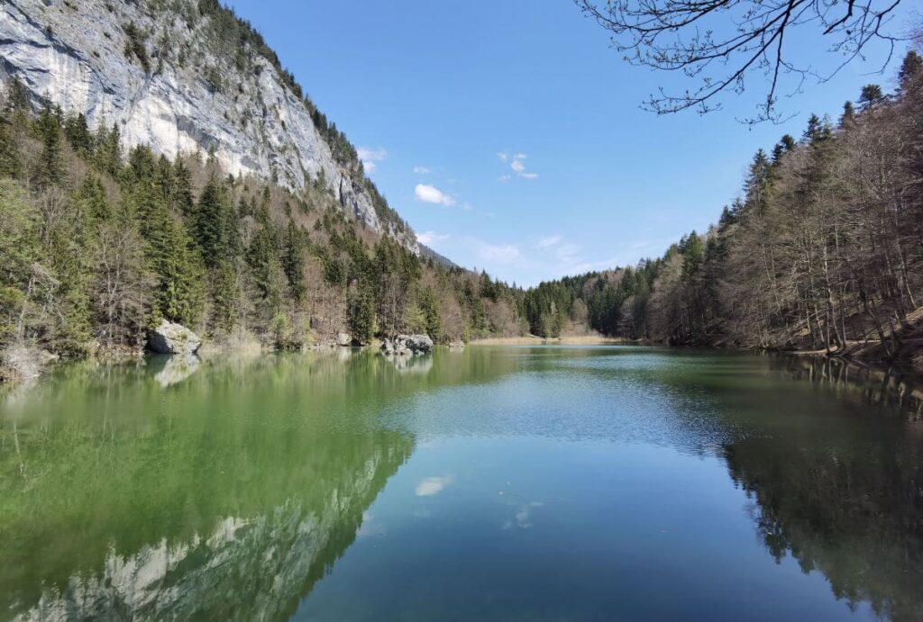 Der erste Blick auf den Berglsteinersee