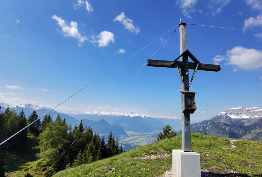 Voldöpper Spitze mit Gipfelkreuz Nummer 2 plus Ausblick