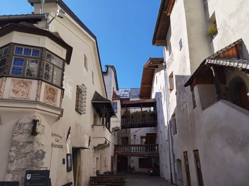 Der Malerwinkel in Rattenberg, hier kannst du in den Aufzug zur Burgruine steigen