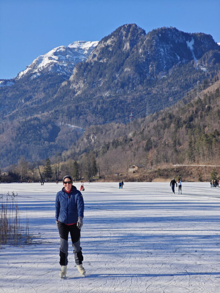 Wintertraum: Am Reintalersee eislaufen